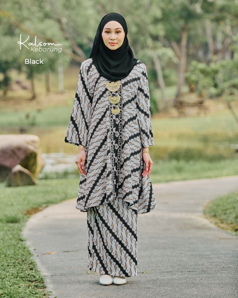 Kebarung Kalsom In Black