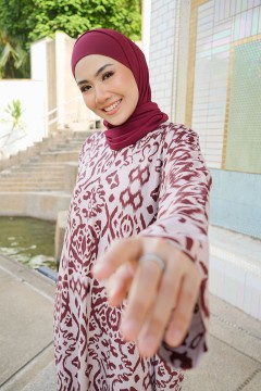 KAFTAN AIRIS - WHITE MAROON