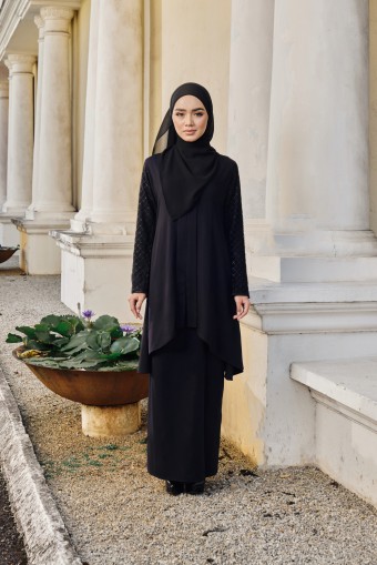 Kebaya Nour  In Black